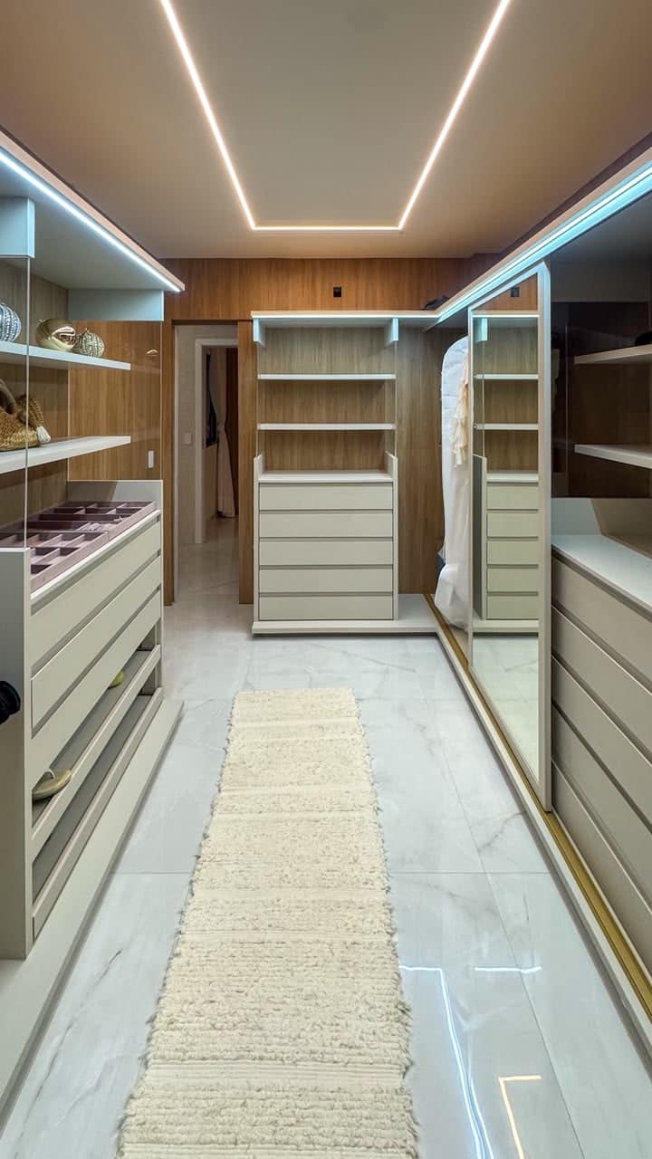 Closet central da residência