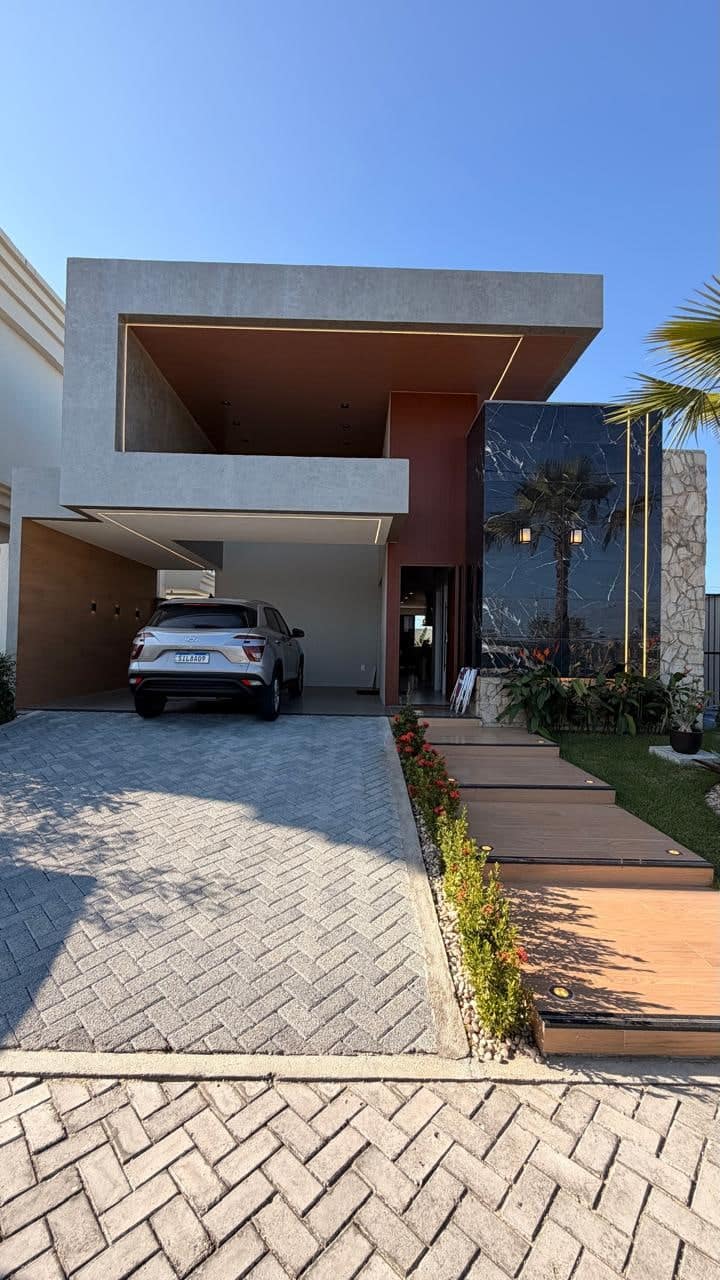 Fachada da casa plana na Cidade Alpha Ceará